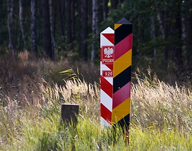 Deutsch-polnische Grenze, Foto von Dirk Vorderstraße, via flickr, cc